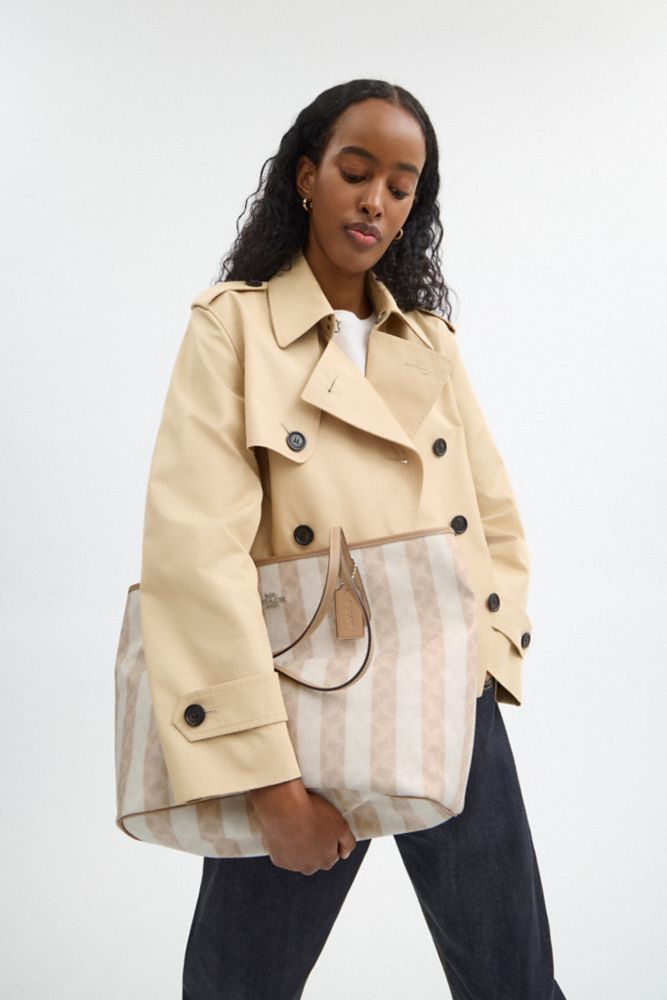 COACH®,Large City Tote Bag In Signature Canvas With Stripe,