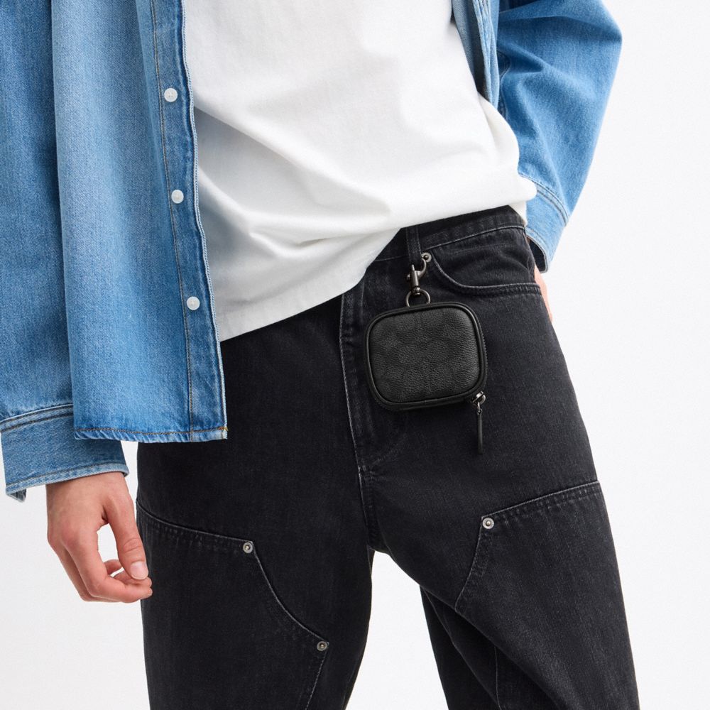 Coach Clip On Pouch In Signature Canvas