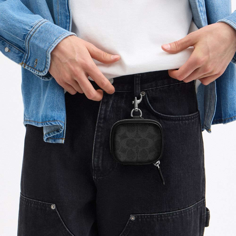 Мужские сумки Coach Clip On Pouch In Signature Canvas — фото 3