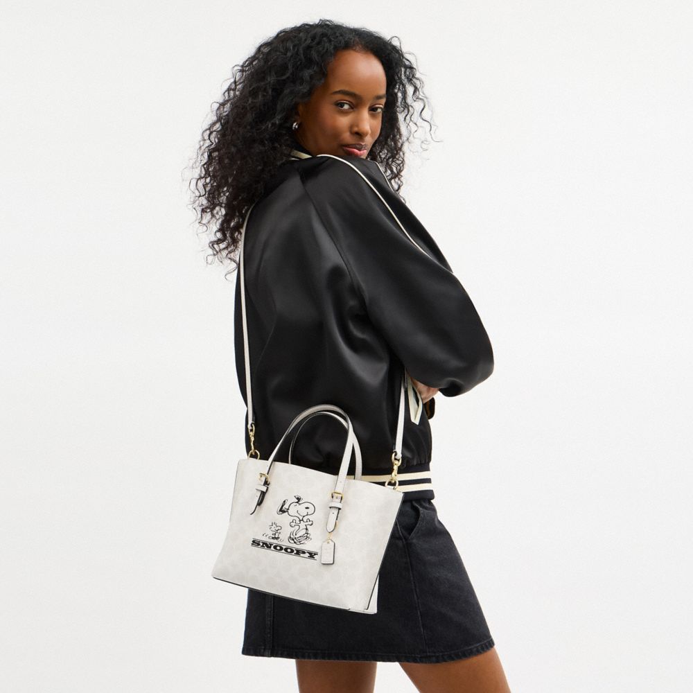 【COACH X PEANUTS】モリー トート バッグ 25・シグネチャー キャンバス・スヌーピー 3
