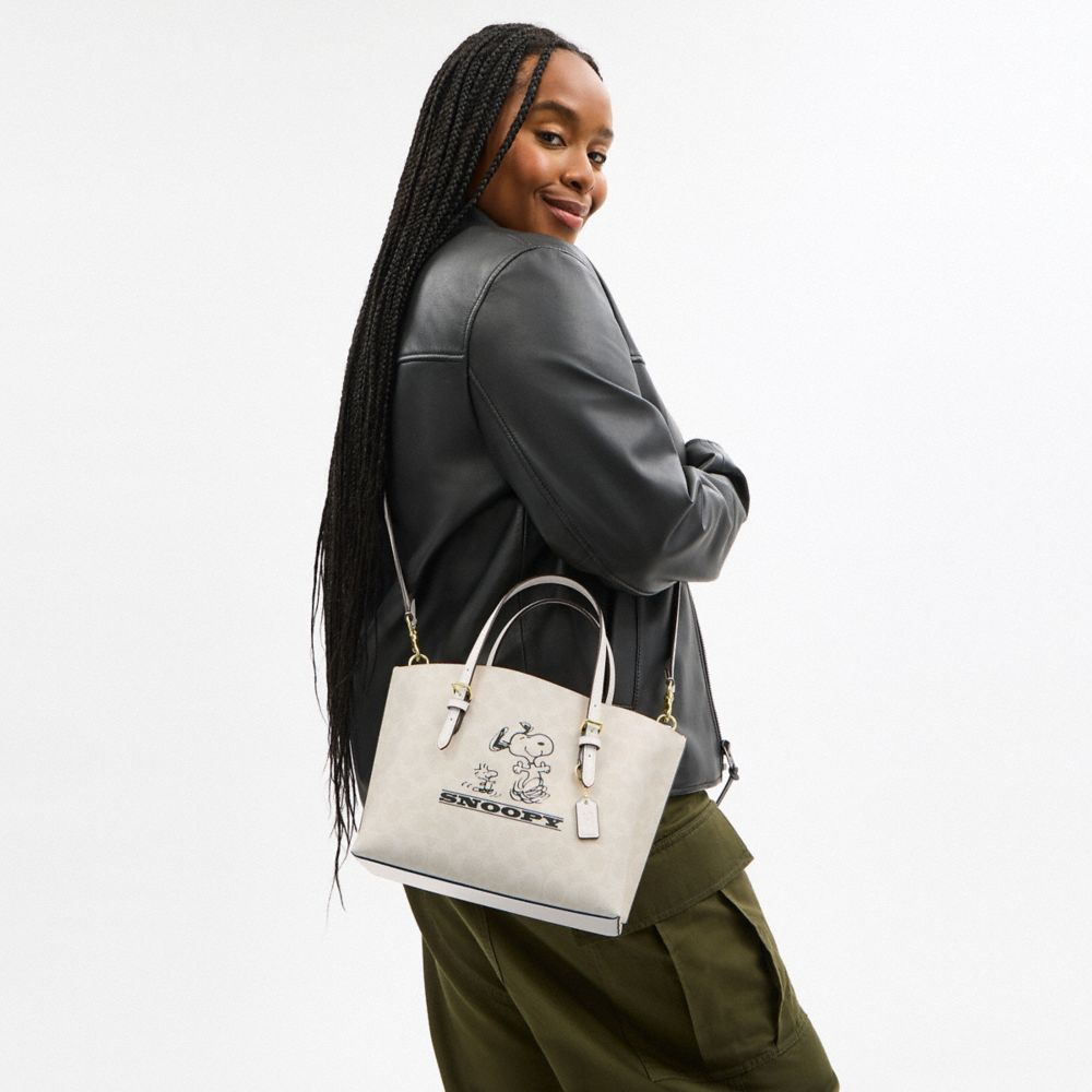 【COACH X PEANUTS】モリー トート バッグ 25・シグネチャー キャンバス・スヌーピー 4