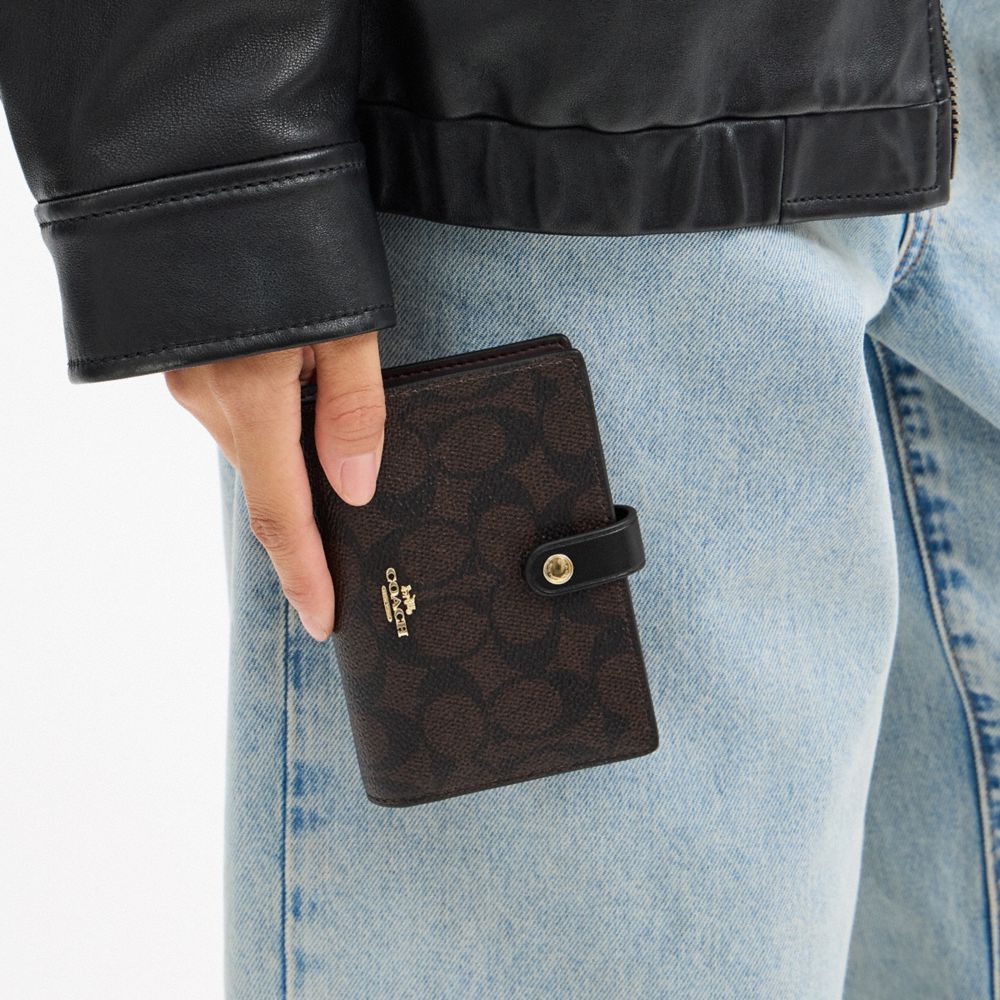 COACH®,2-In-1 Wallet In Blocked Signature Canvas,Leather,Canvas,Bi Fold,Logo,Color Block,Metal,Graphic,Pattern,Set,Casual,Black,Detail View