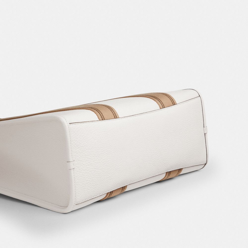 バッグ Coach COACH® Outlet | Smith Tote Bag In Signature Jacquard