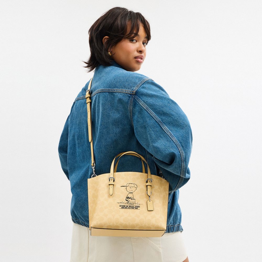 【COACH X PEANUTS】モリー トート バッグ 25・シグネチャー キャンバス・チャーリー・ブラウン 4