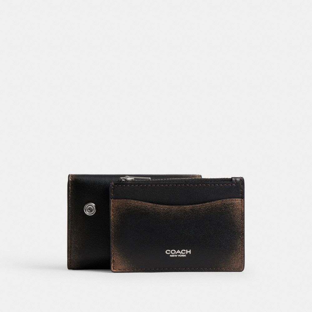 Coach Essential Card Holder Wallet In Loved Leather