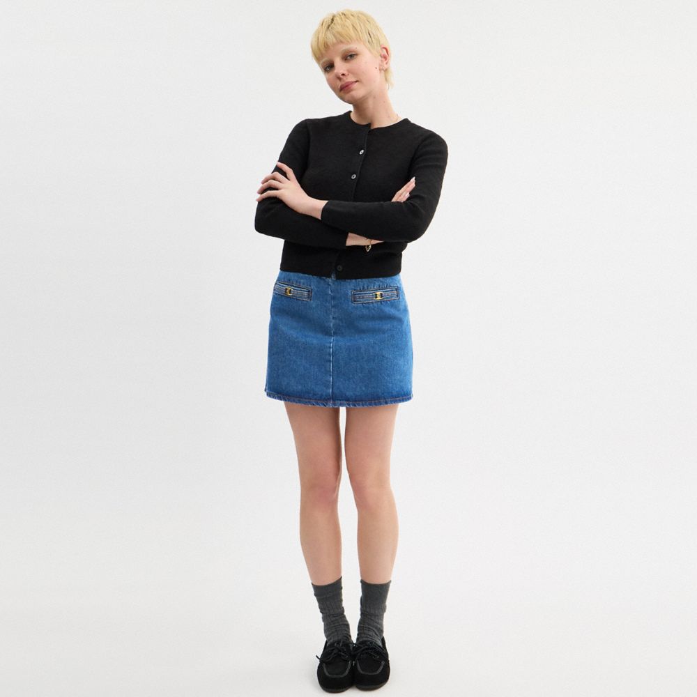 Женские юбки Coach Heritage C Denim Mini Skirt In Organic Cotton — фото 2