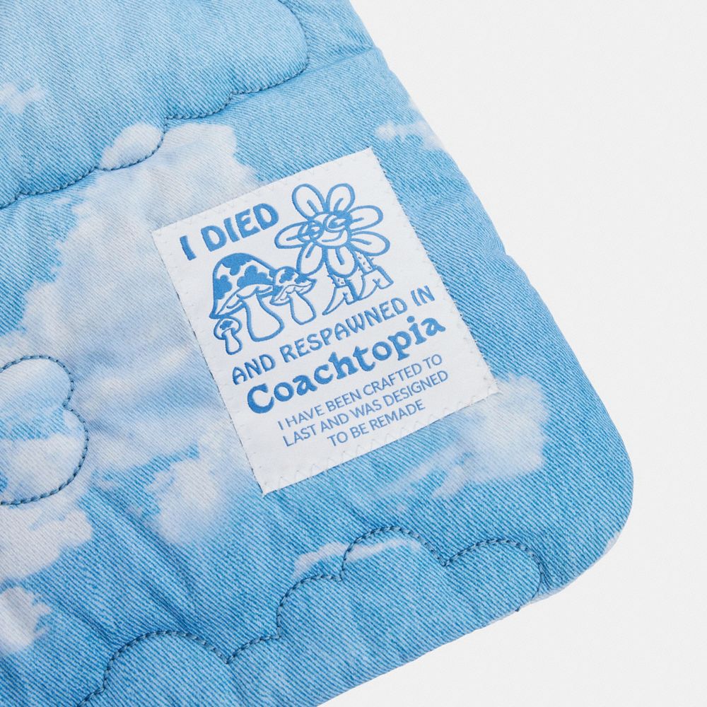 Coach Topia Loop Flache Tote Mit Steppung Und Wolkenprint