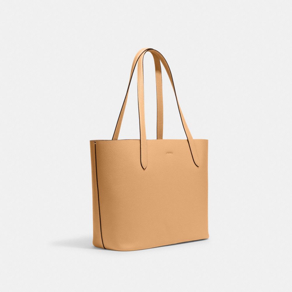 Totes & Carryalls