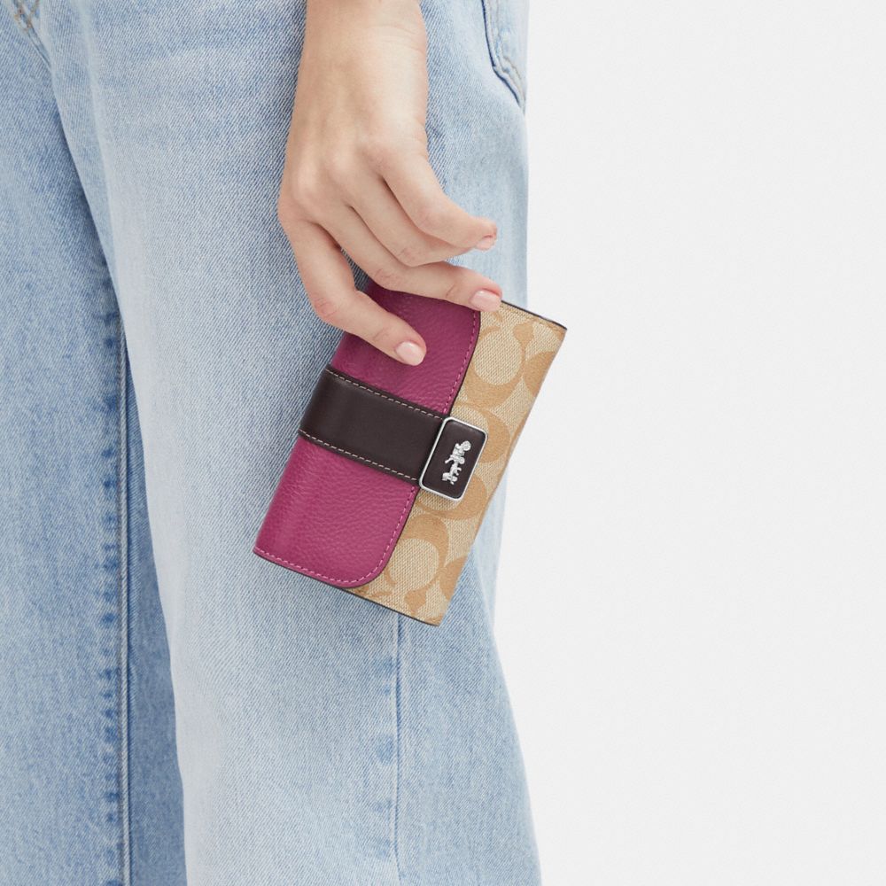 COACH® | Medium Grace Wallet In Signature Canvas