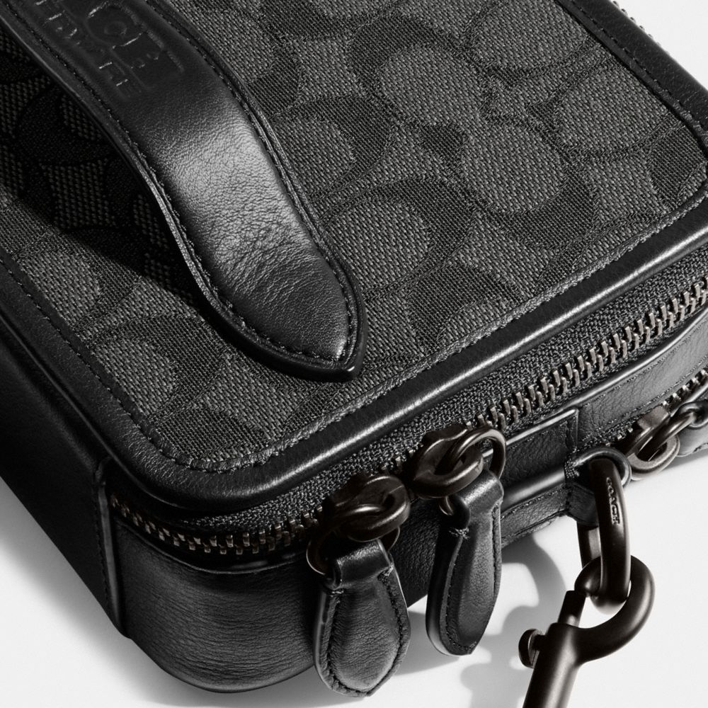 Bolsa Charter Printed Signature Marrom - coach