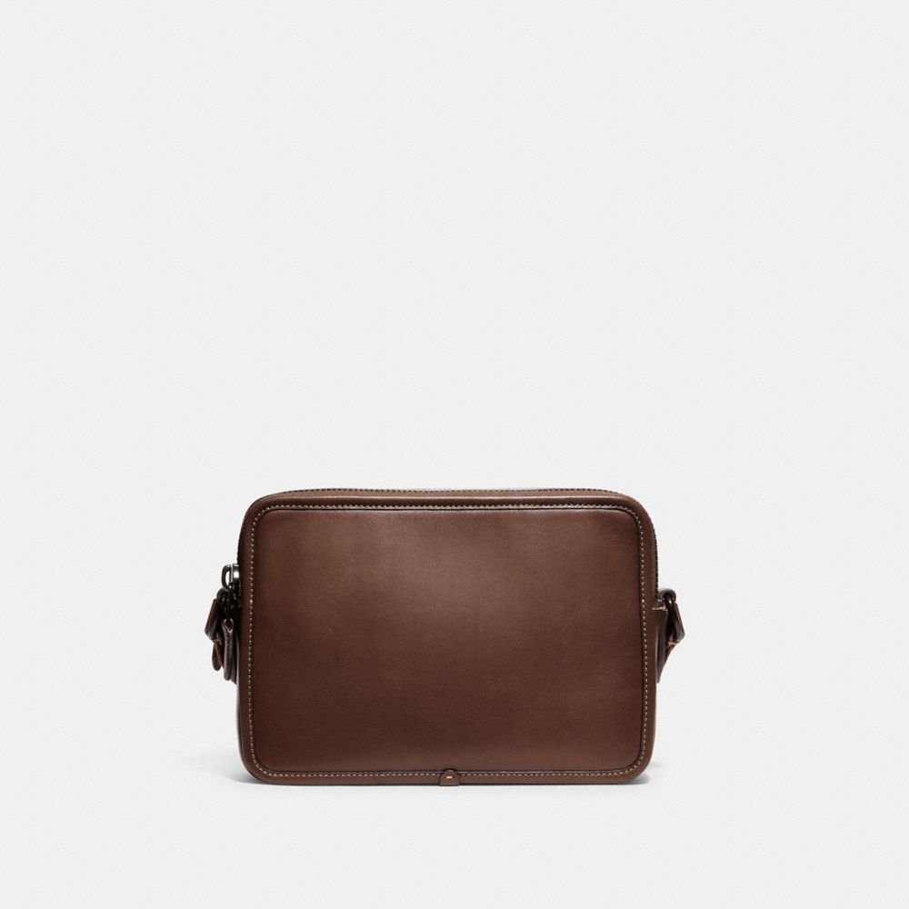 COACH®,チャーター クロスボディ 24・コーチ バッジ,メッセンジャー&ボディバッグ,ﾀﾞｰｸ ｻﾄﾞﾙ