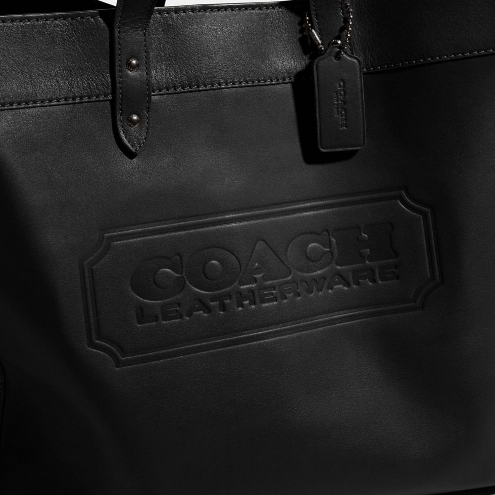 公式】COACH – コーチ | フィールド トート 40・コーチ バッジ 