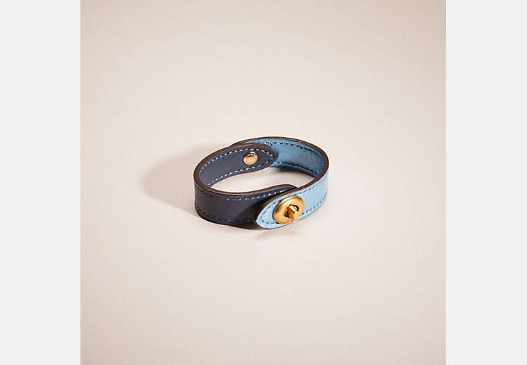 COACH®,REMADE TURNLOCK BRACELET,Nappa leather,Mini,Teal,Front View