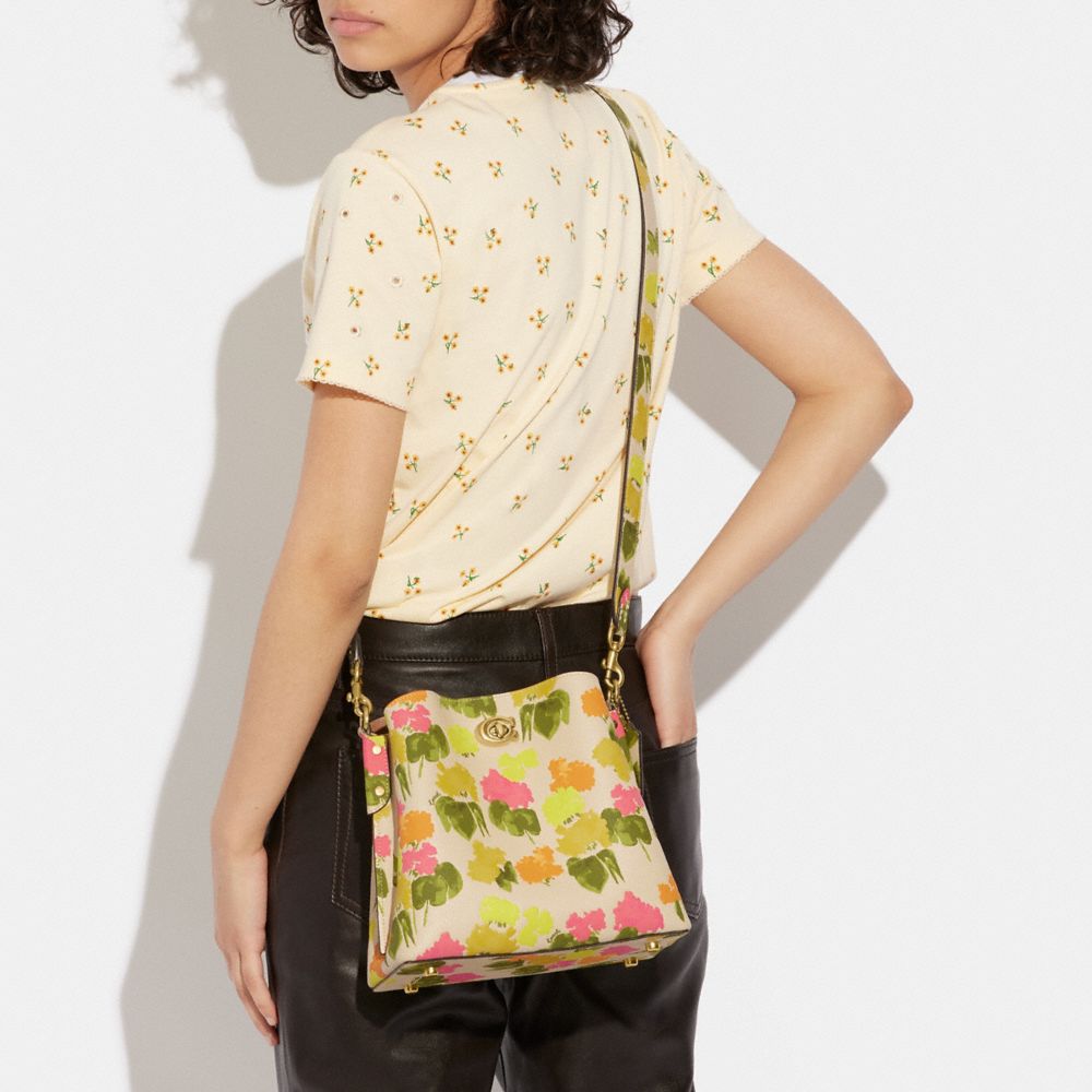 COACH フラワープリント バケットバッグ 公式】COACH – コーチ | ウィロウ バケット バッグ シグネチャー