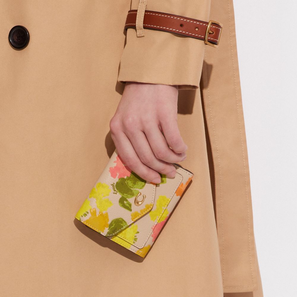 Coach discount sunflower wallet