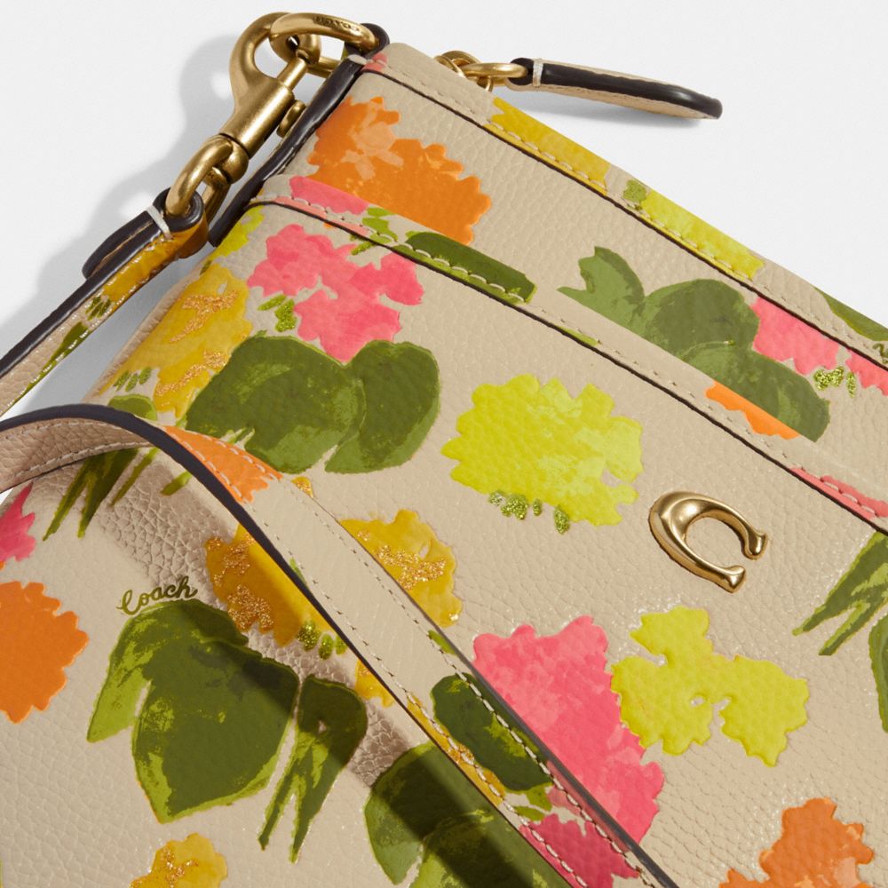 Kitt Messenger Crossbody With Floral Print