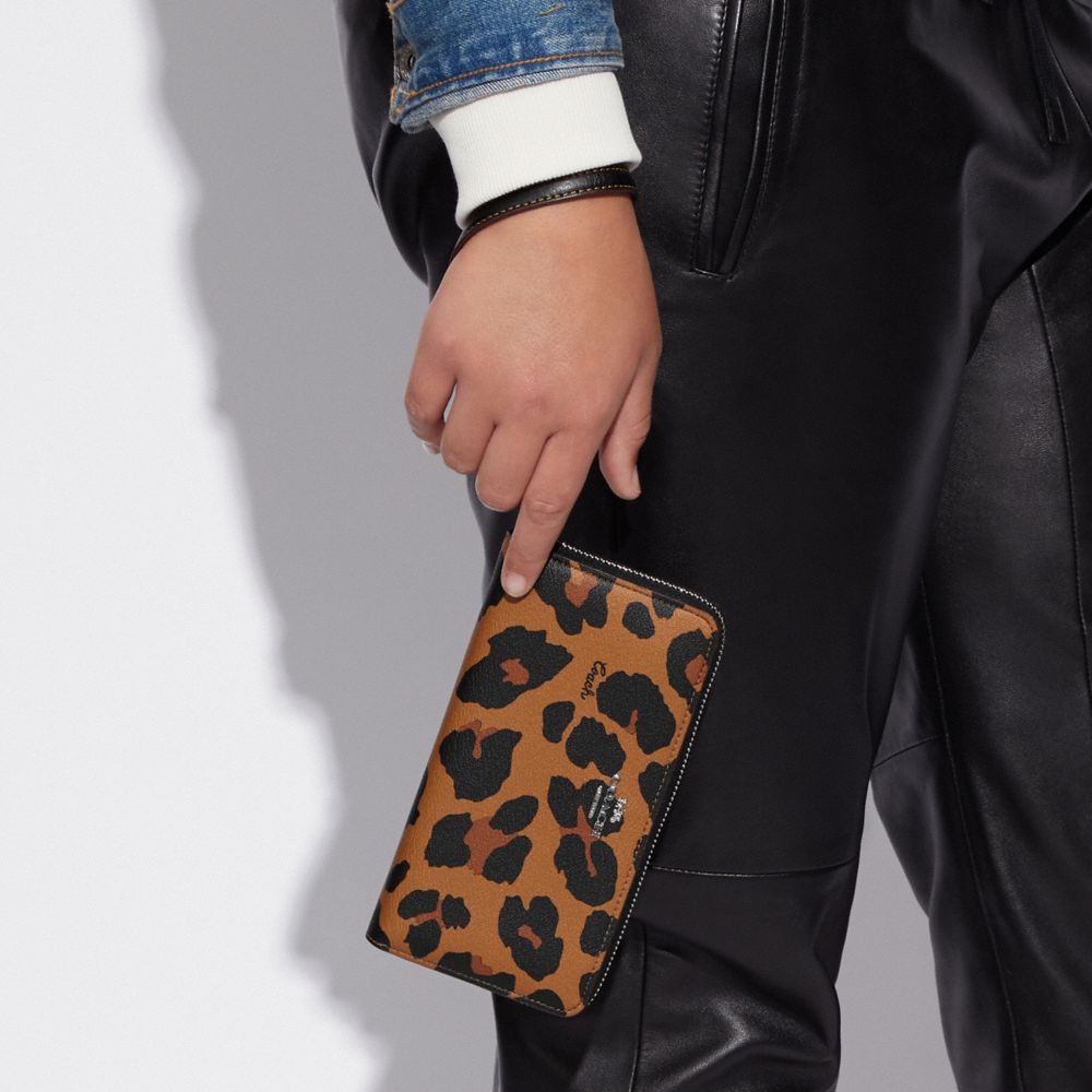 Coach Outlet Tech Wallet With Leopard Print And Signature Canvas Interior