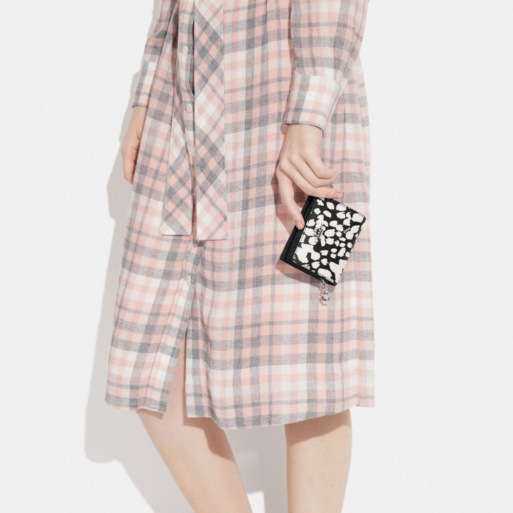 セールCoachスナップウォレットスポッティドアニマルプリント COACH® | Medium Corner Zip Wallet With Spotted Animal Print