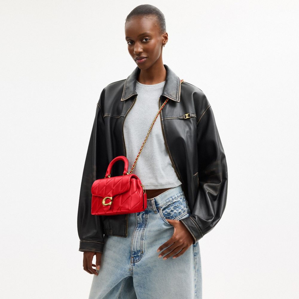 COACH®,SAC À POIGNÉE SUPÉRIEURE TABBY MATELASSÉ,Cuir lisse,Laiton/Pomme d’amour