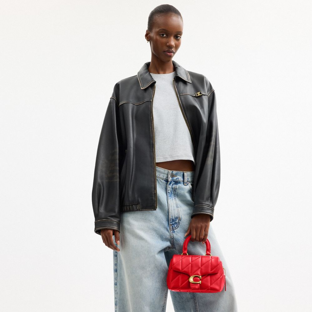 COACH®,SAC À POIGNÉE SUPÉRIEURE TABBY MATELASSÉ,Cuir lisse,Laiton/Pomme d’amour,Detail View