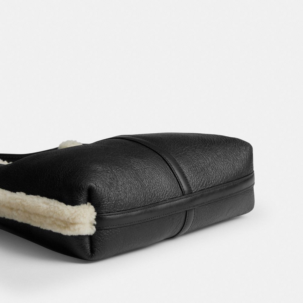 Brooklyn Shoulder Bag 28 In Shearling