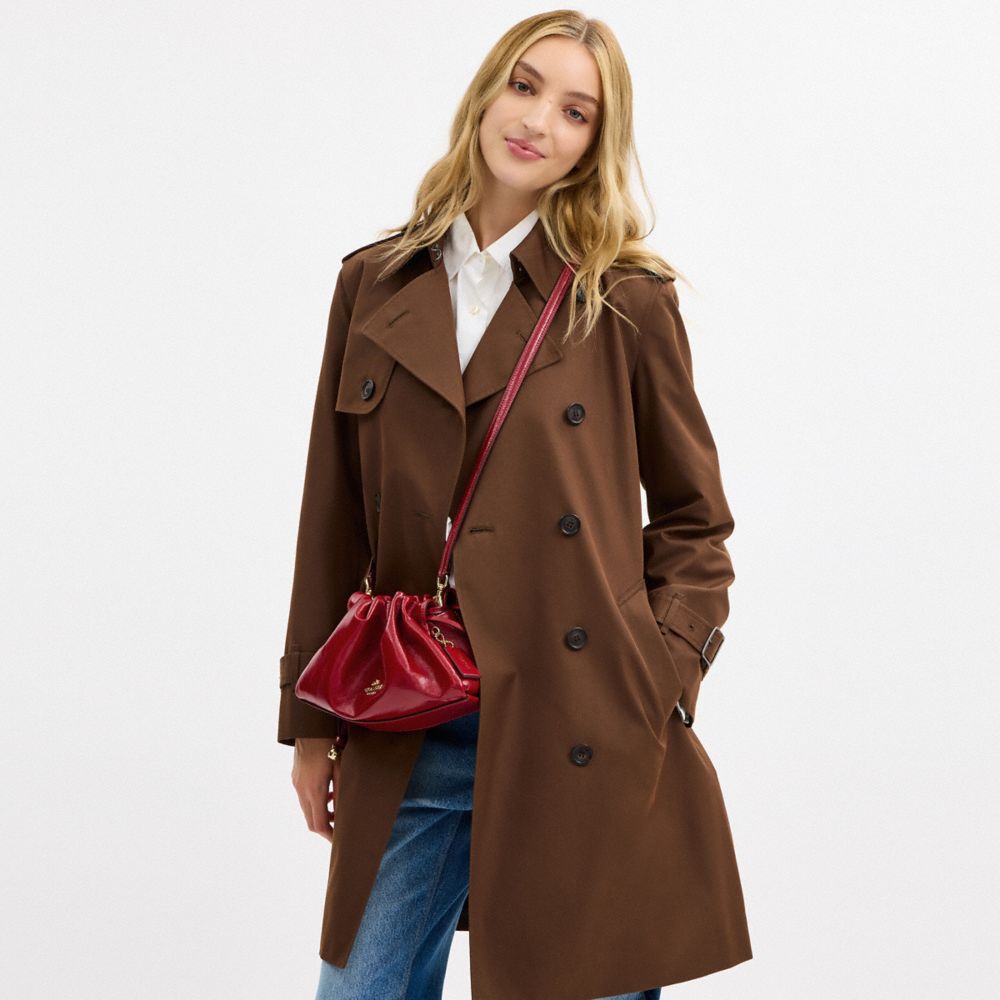 COACH®,Faye Shoulder Bag,Leather,Bucket,Metal,Ruched,Chain Detail,Logo,Compact,Lined,Gold Plated,Gold Metal,Day Party,Maroon