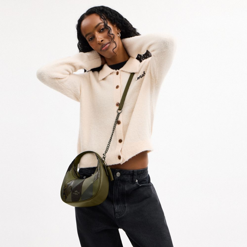 COACH®,MINI SAC BANDOULIÈRE CARMEN AVEC PATCHWORK,Bronze industriel/Olive multi