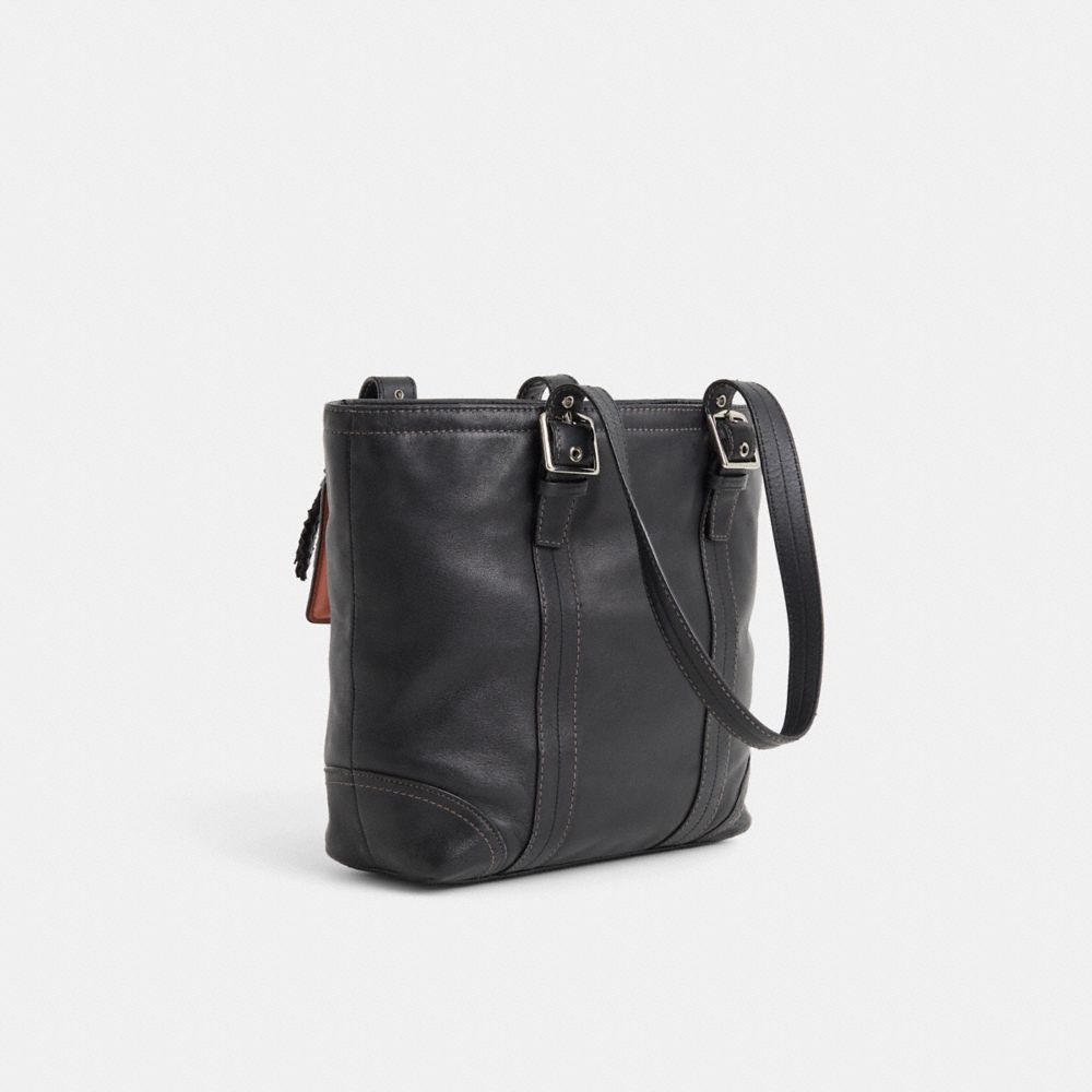 COACH®,Upcrafted Hamptons Lunch Tote,,Angle View