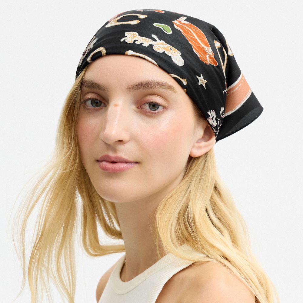 Женские аксессуары Coach Iconic Motifs Print Silk Square Scarf — фото 2
