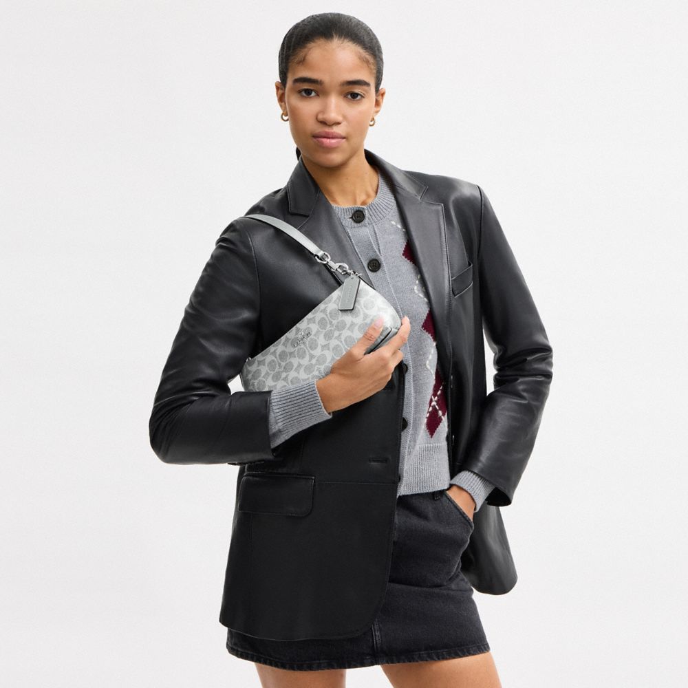 COACH®,SAC ÉPAULE CHARLOTTE EN TOILE EXCLUSIVE,Sv/Gris/Argent