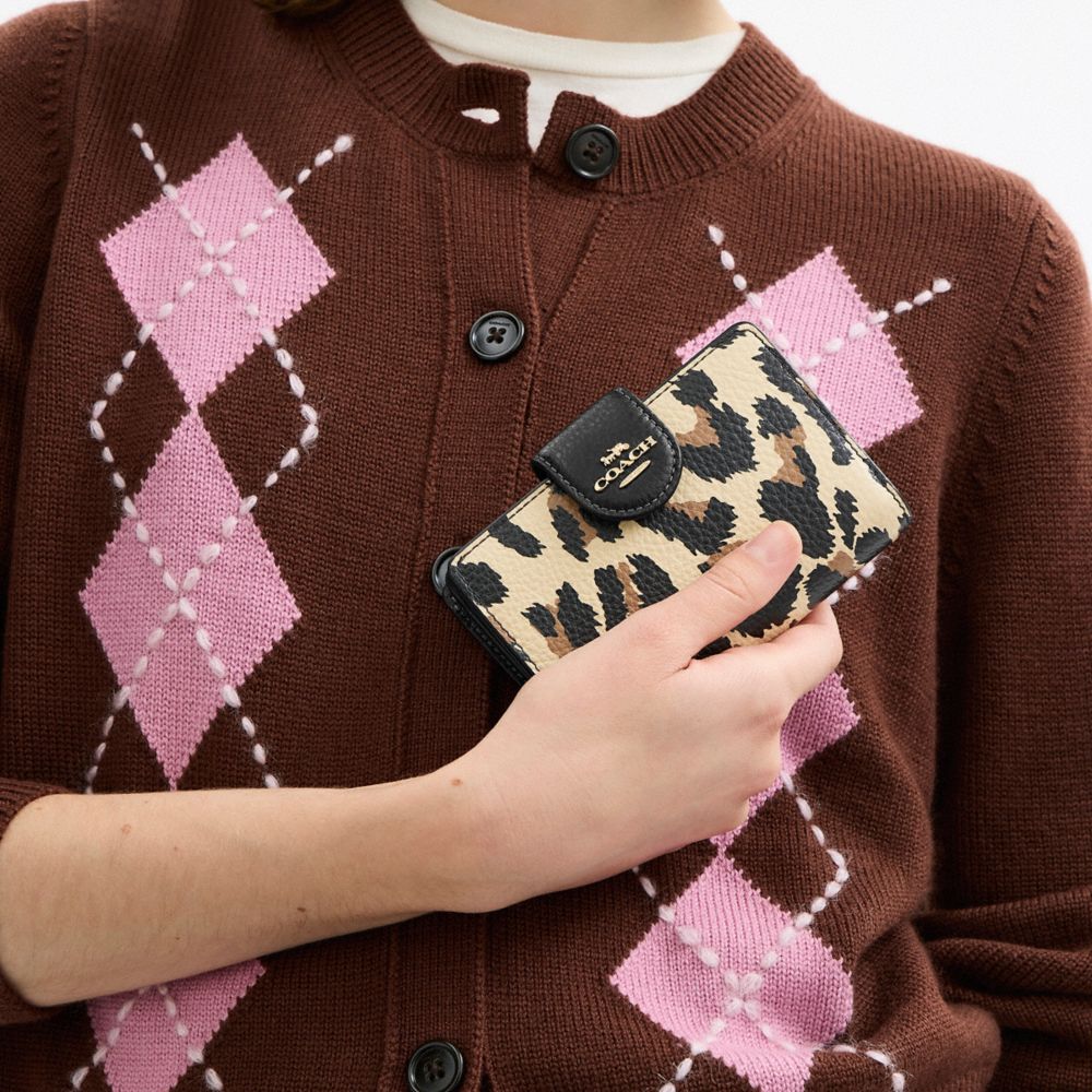 COACH®,Or/Léopard Multi,Detail View