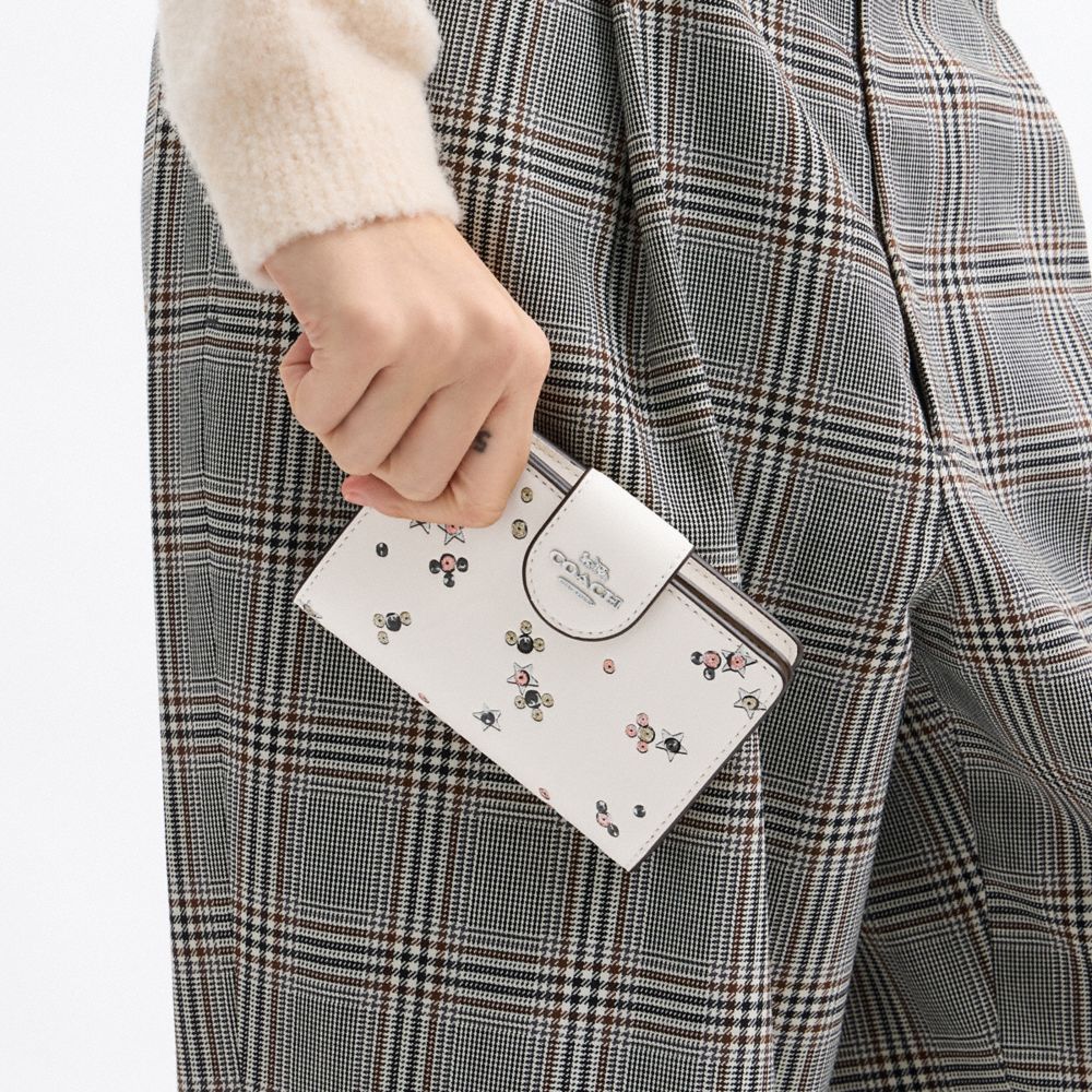 COACH®,ミディアム コーナー ジップ ウォレット・スター プリント,ミニ財布(二つ折り&三つ折り),ｼﾙﾊﾞｰ/ﾁｮｰｸ ﾏﾙﾁ