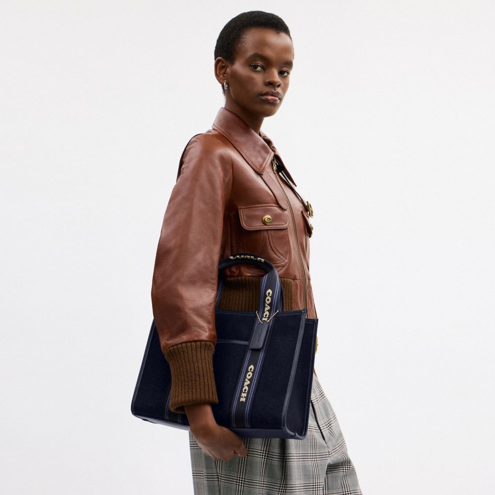 COACH®,Denim,Doré,Detail View