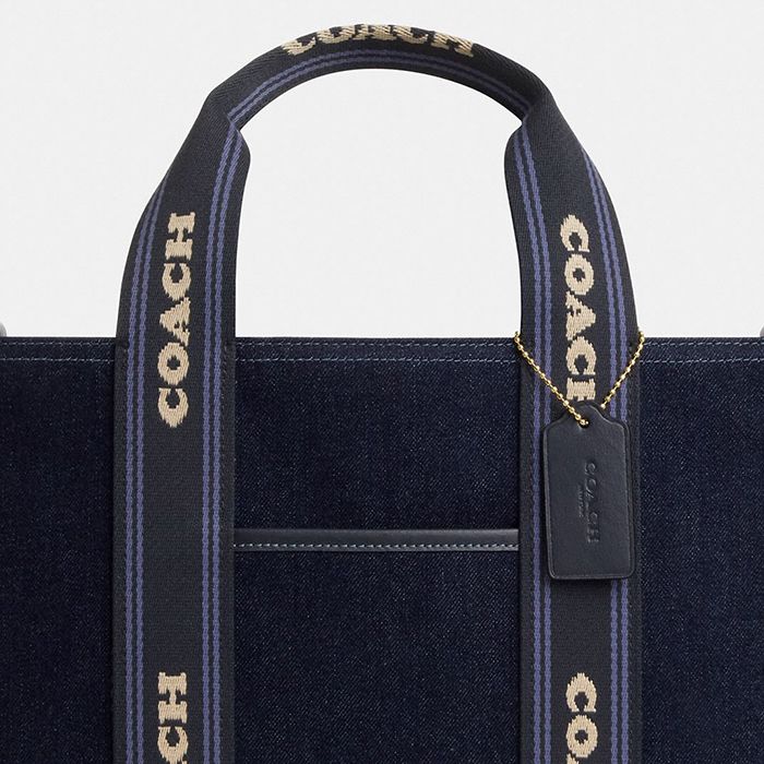 COACH® Outlet | Smith Tote Bag
