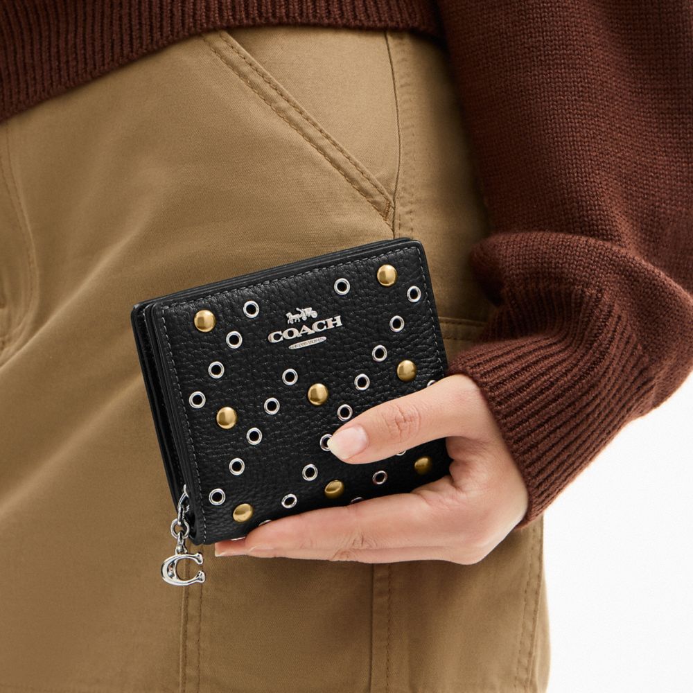 COACH® Outlet | Snap Wallet