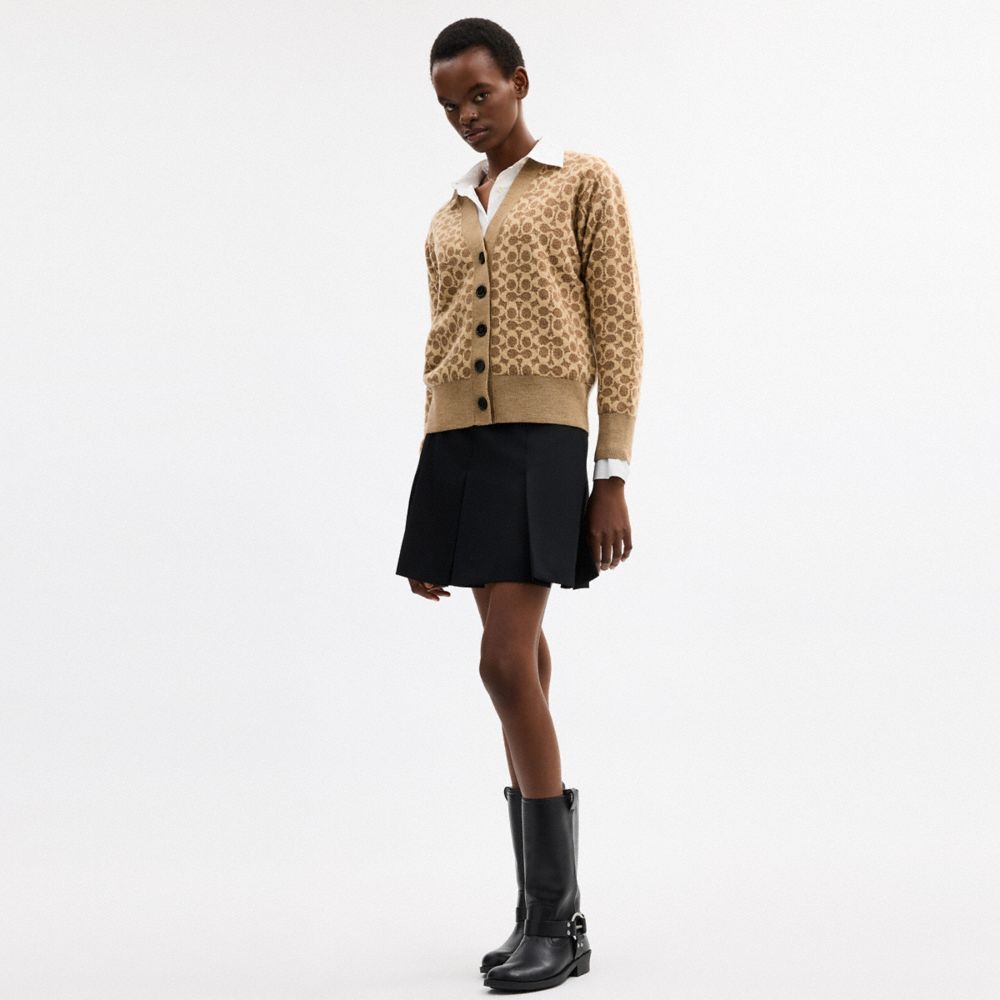 Coach Signature Relaxed V-Neck Cardigan — фото 2
