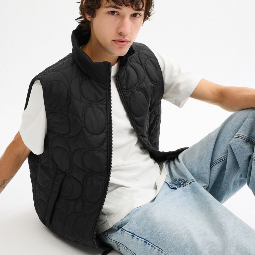 Coach Quilted Signature Puffer Vest In Recycled Polyester In Black