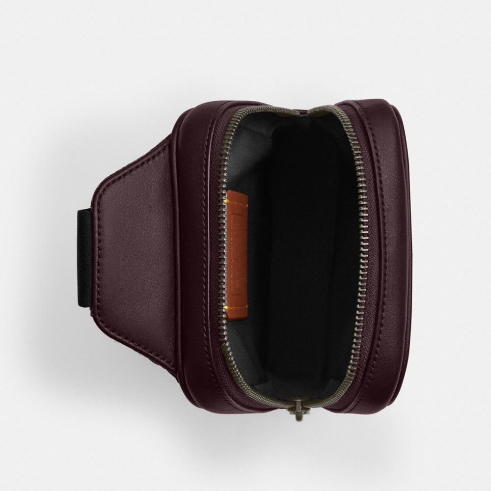 COACH®,PETIT SAC TURNER EN TOILE EXCLUSIVE,Qb/Cassis,Inside View,Top View