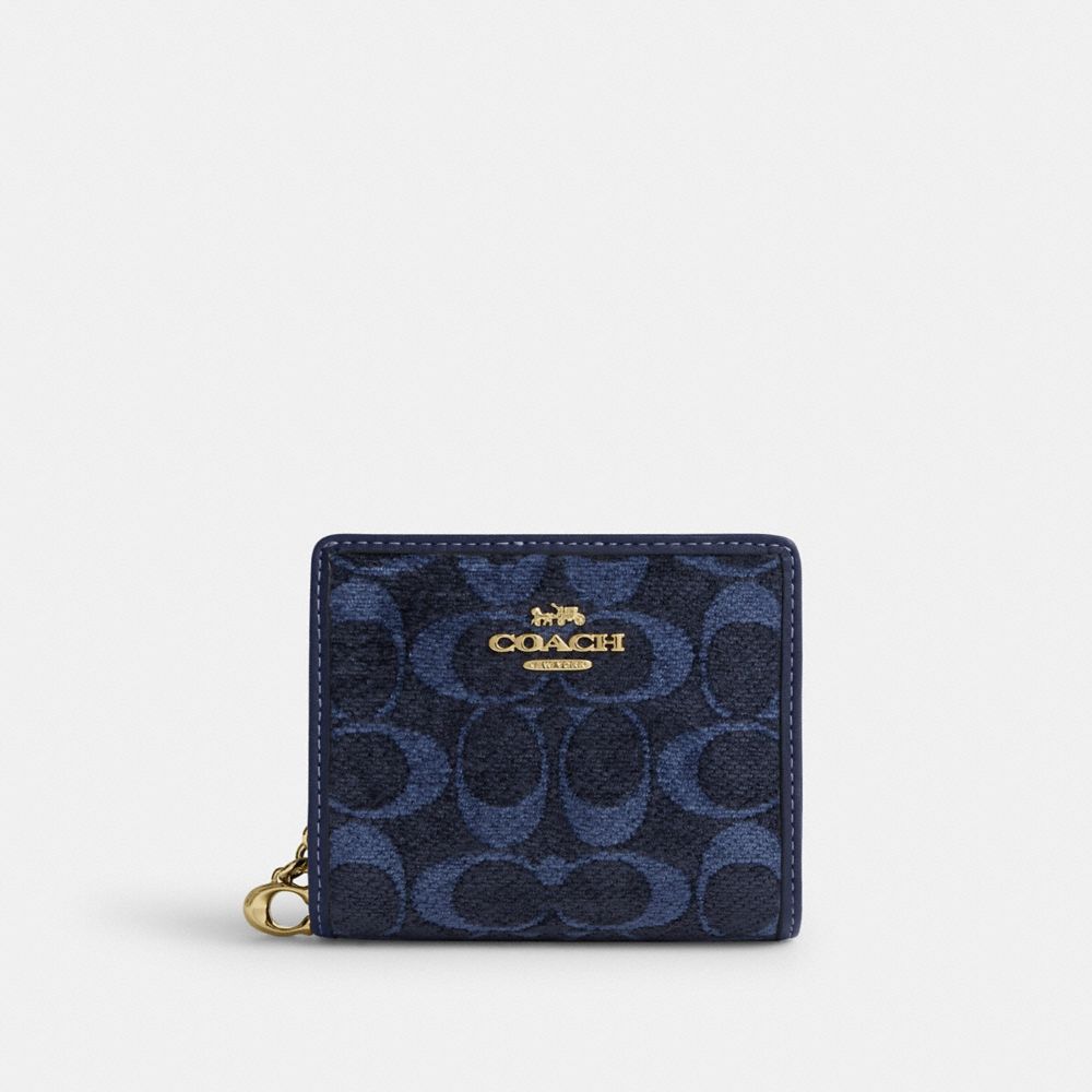 COACH®,Snap Wallet In Signature Chenille,Leather,Chenille Knit,Bi Fold,Logo,Metal,Key Ring,Casual,,Front View