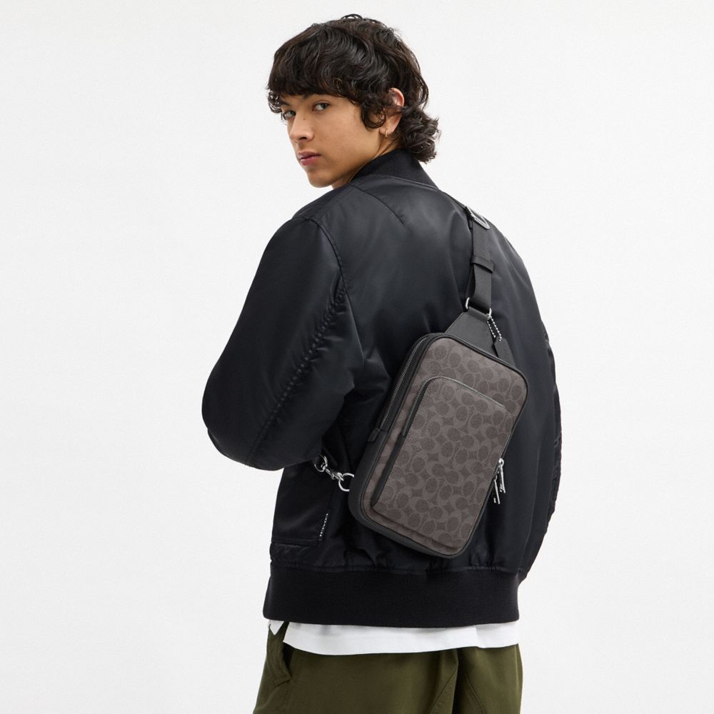 COACH®,Toile exclusive,Gris Exclusif,Detail View