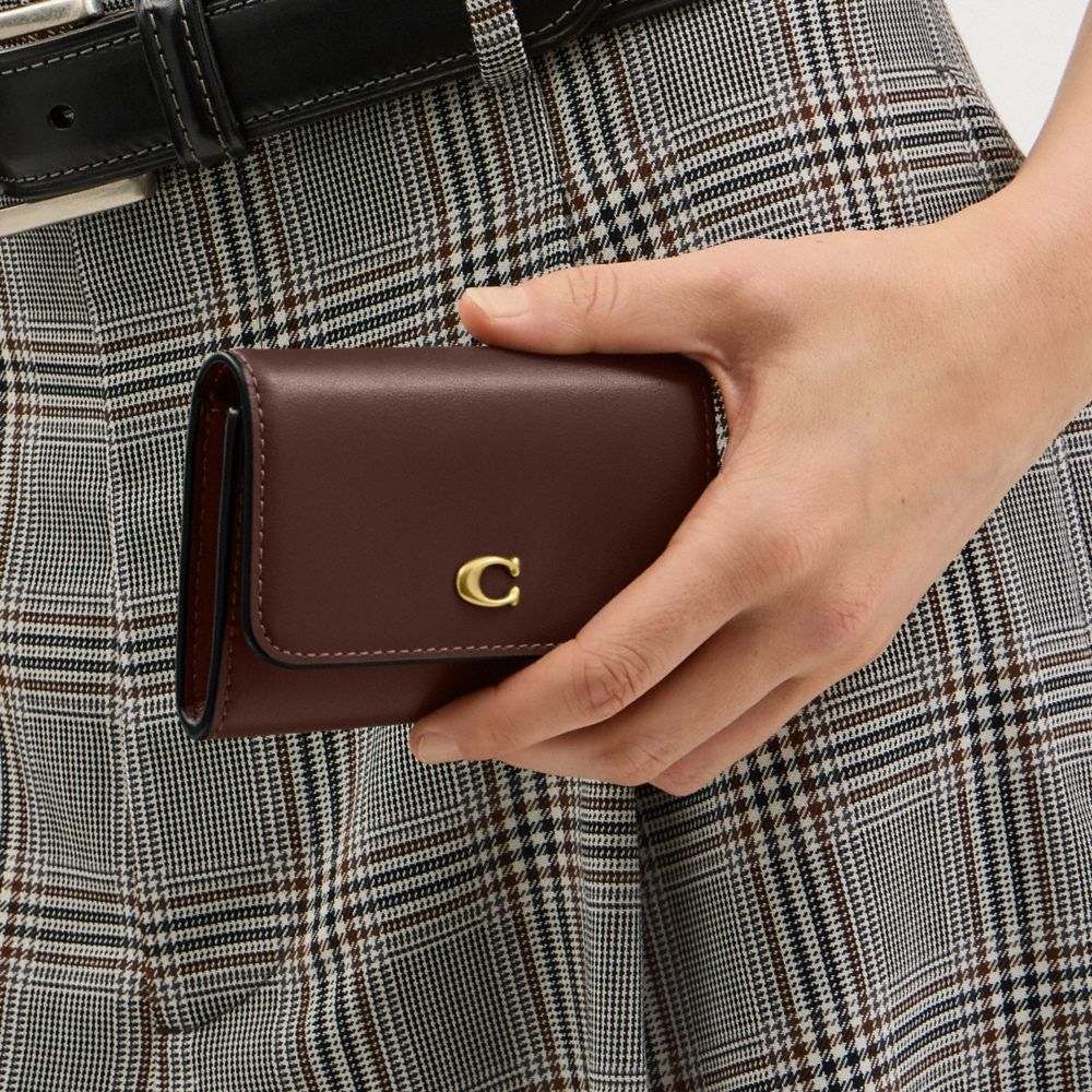 Coach Essential Flap Card Case In Multi