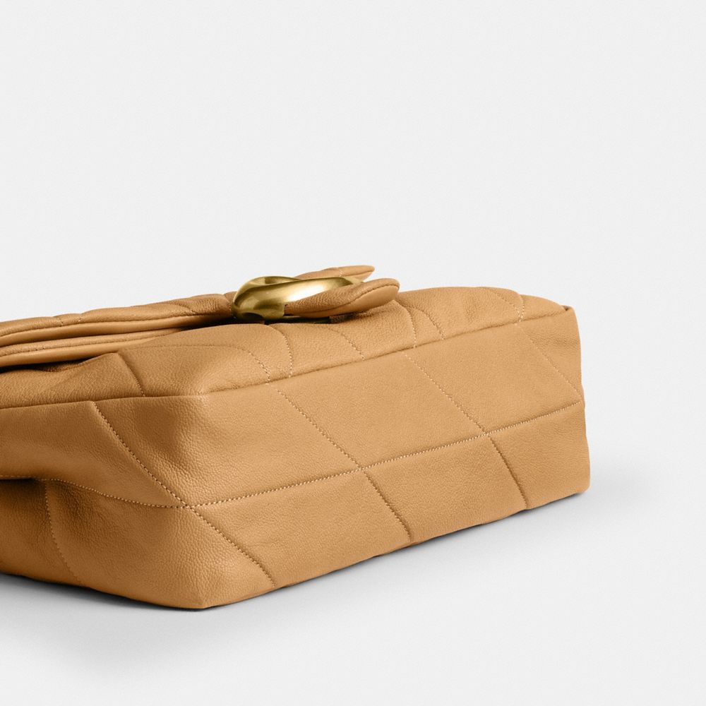 Женские сумки Coach Tabby Shoulder Bag 26 With Quilting — фото 6