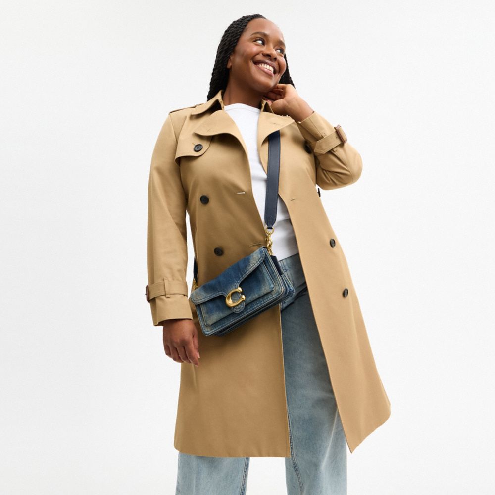 Женские сумки Coach Tabby Shoulder Bag 26 In Regenerative Cotton Denim — фото 9