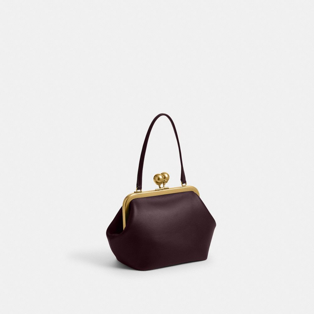 Laiton/Cassis,Vue en angle