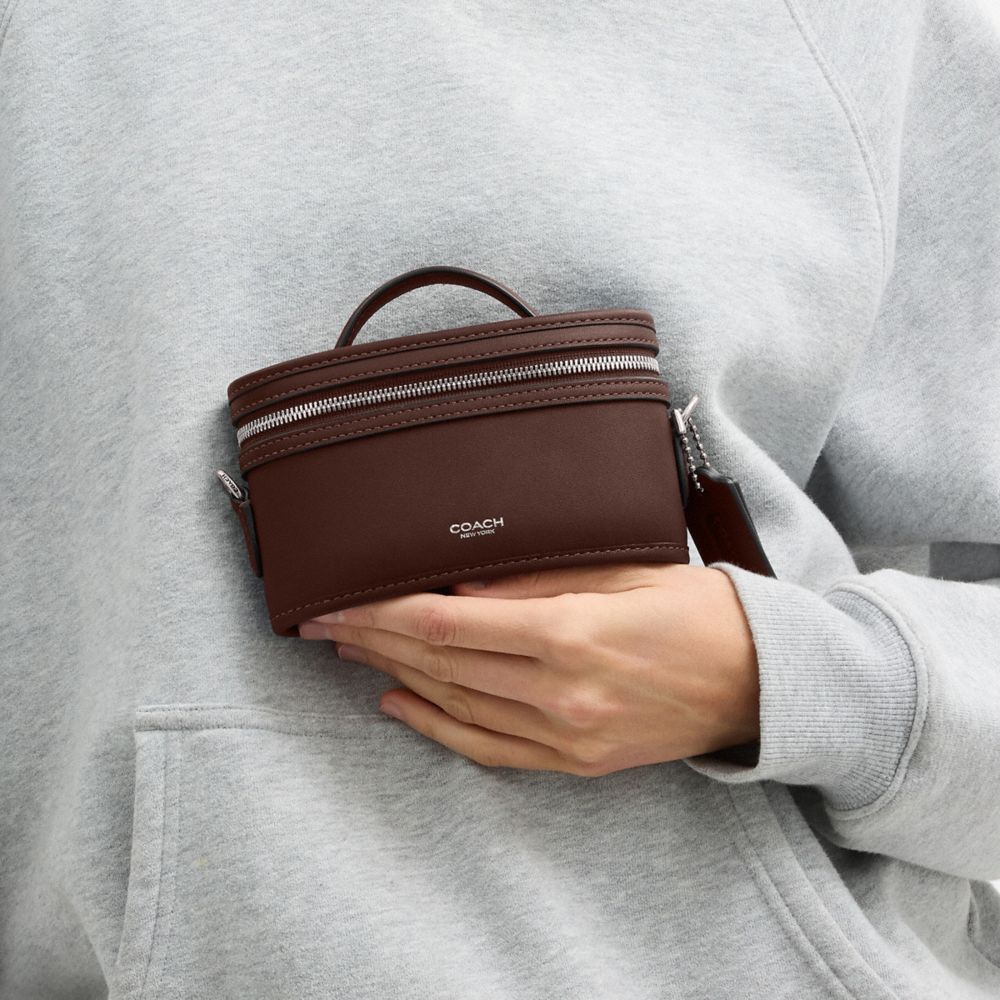 COACH®,Trail Bag 15,Lining Cotton,Leather,Cotton,Vanity Bag,Metal Material,Adjustable,Lined,Brass,Day Party,Brown,Detail View