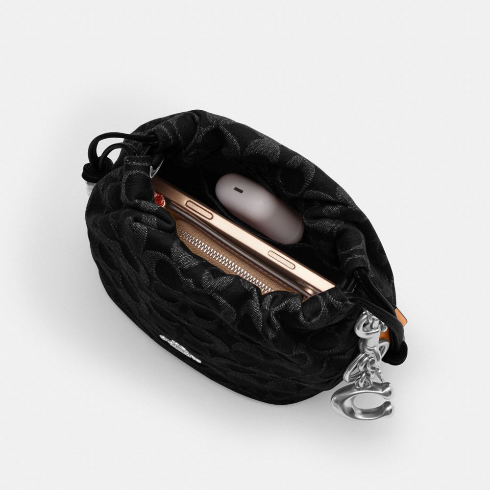 【新品】コーチ CCZ45 バッグ ショルダーバッグ COACH FAYE シグネチャー デニム ミニ ドローストリングバッグ チェーンショルダー 2WAY 斜め掛け アウトレット レディース 公式】コーチアウトレット | フェイ ミニ ドローストリング バッグ