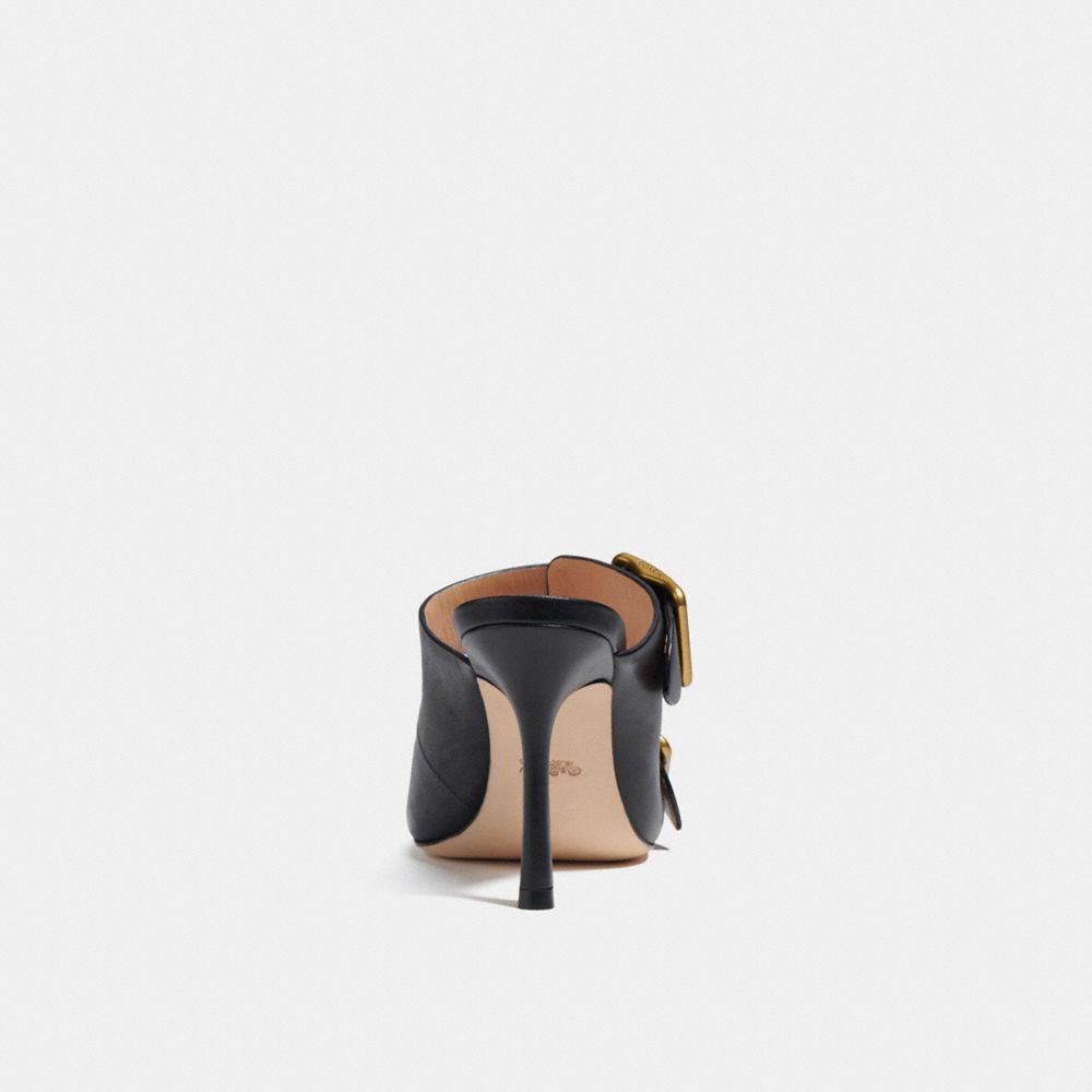 Kyle Sandal