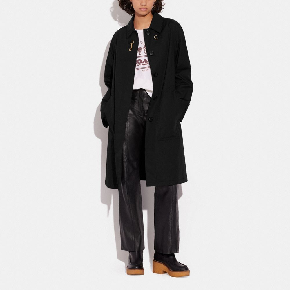 COACH®,OVERSIZED TRENCH COAT IN ORGANIC COTTON WITH INTERIOR SIGNATURE DETAIL,Organic Cotton,Black,Scale View