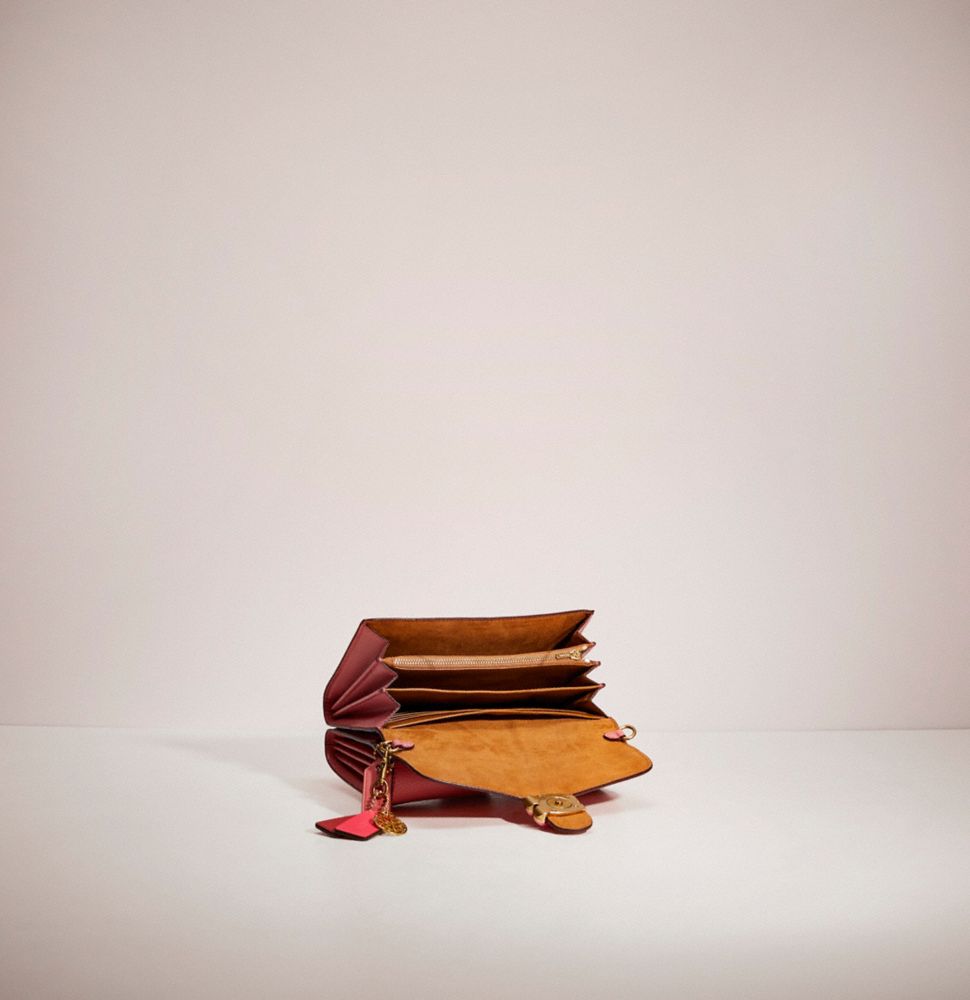 COACH®,【UPCRAFTED】タビー チェーン クラッチ,COACH (RE)LOVED,