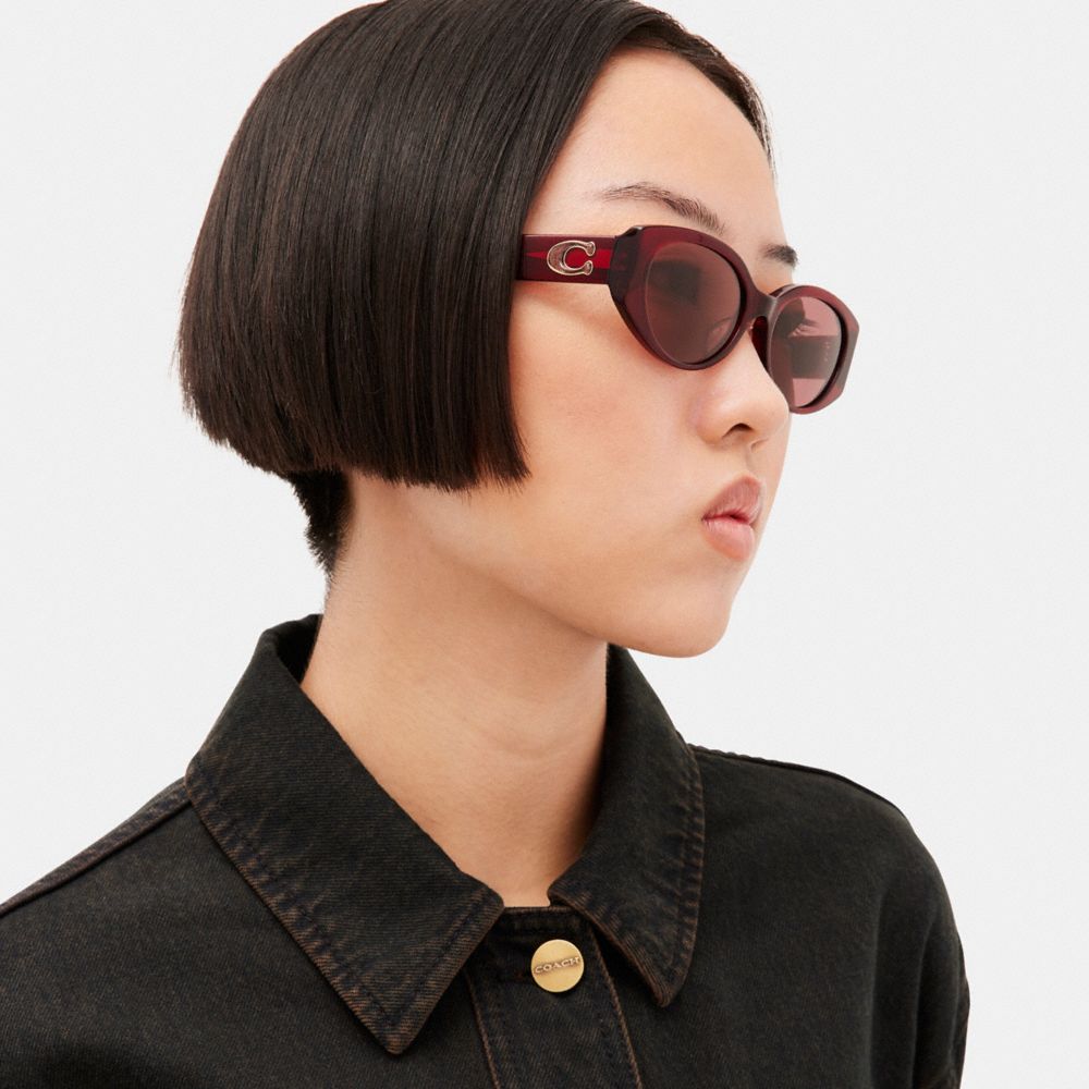 COACH®,C Hardware Rounded Sunglasses,Oval Frame,Plastic,Metal,Logo,Integrated Nose Pads,Casual,,Angle View
